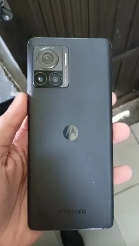 Edge 30 Ultra 256GB 12GB RAM