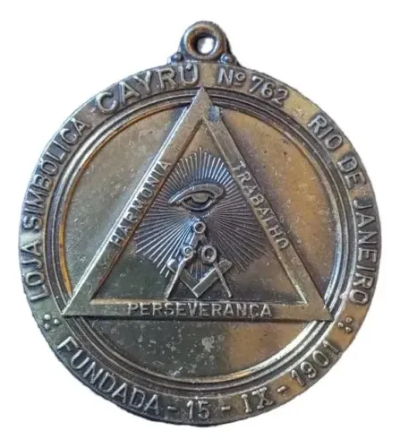 Antiga Medalha Maçônica Comemorativa - Loja Cayrú Nº 762 (RJ) - Fundada em 1901