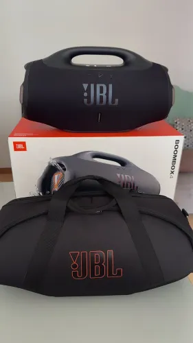 (JBL BOMBOX 4)