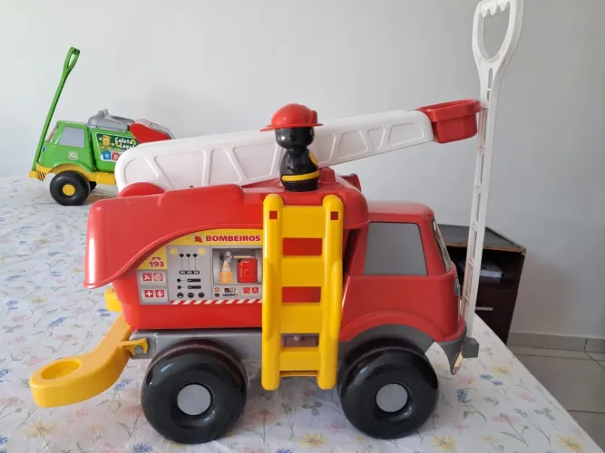 Caminhão de Bombeiros