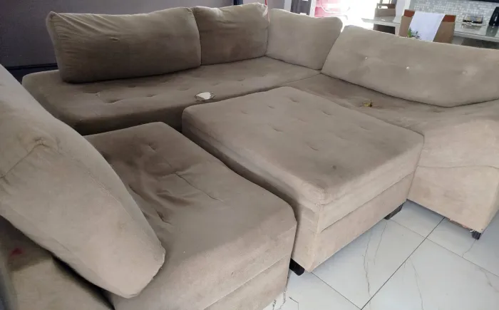 Vende-se sofá L montável