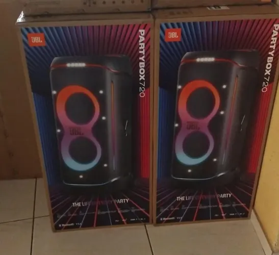 Imperdível. JBL PARTYBOX 720 800W, Nova lacrada na caixa Nota fiscal e garantia JBL.