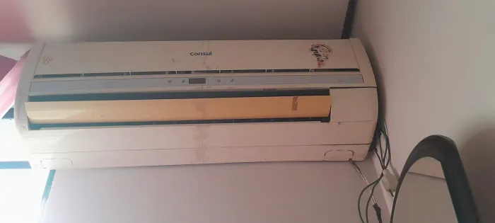 Vendo ar condicionado para retirada de peças!