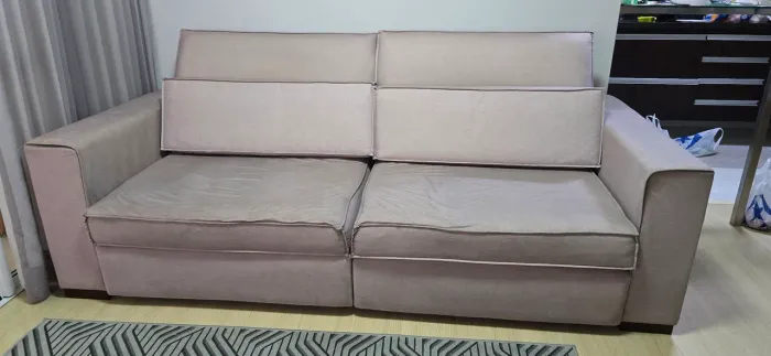 Sofá retrátil