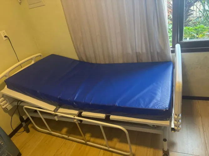 Cama hospitalar 