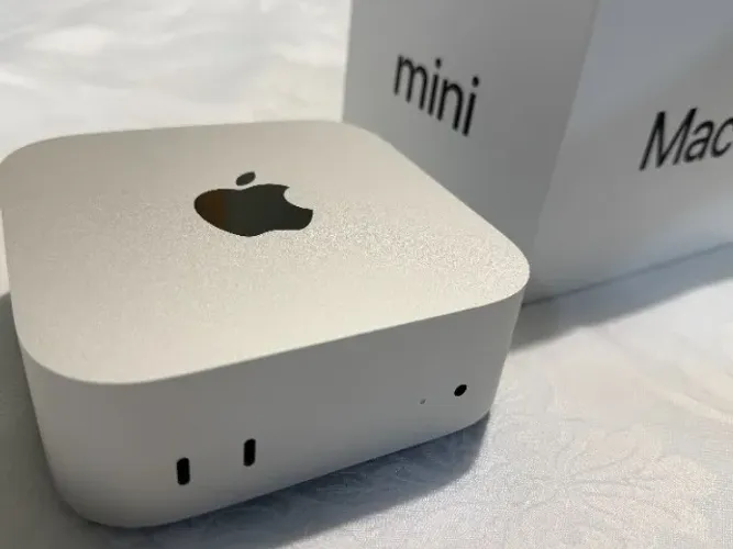 Mac mini M4 - impecável, pouco uso