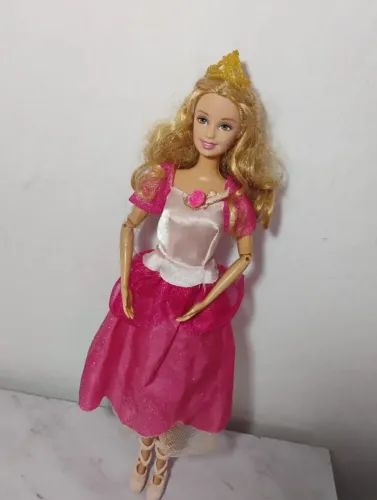 Boneca Barbie Genevieve (As 12 Princesas Bailarinas) - Com Avaria / Para Restauro