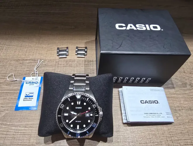 Relógio Casio Duro MDV-107D Preto 44mm 200M Original - Estado de Novo