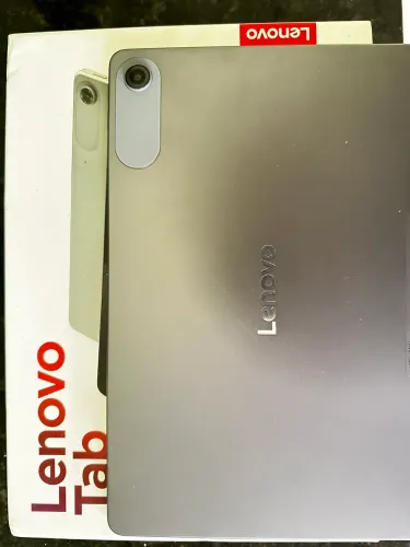 Vendo tablet Lenovo semi novo