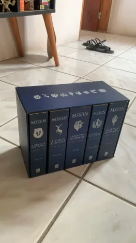 Vendo box as Crônicas de Gelo e Fogo completo edição colecionador