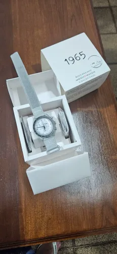 Relógio Omega x Swatch Moonswatch Edição 1965