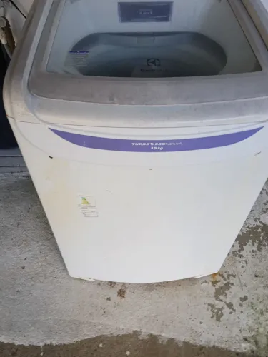 Maquina de lavar roupas Electrolux 15kg