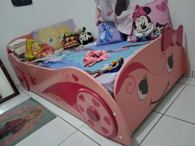 Cama infantil rosa
