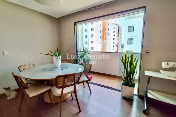 Apartamento á venda no bairro Fernão Dias