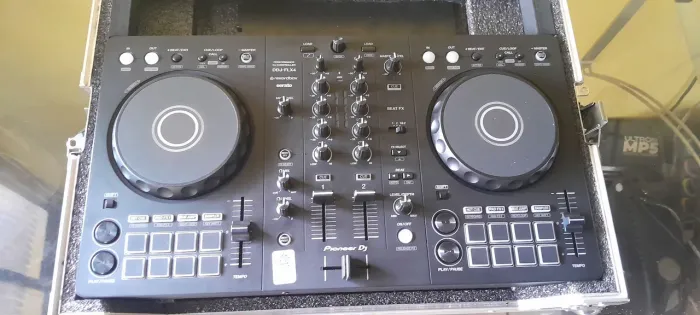 Controladora pioneer ddj FLX 4