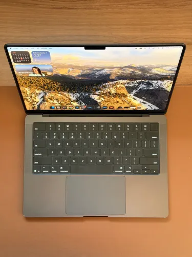 MacBook Pro M5 2025 24GB | 512GB SSD | 14.2