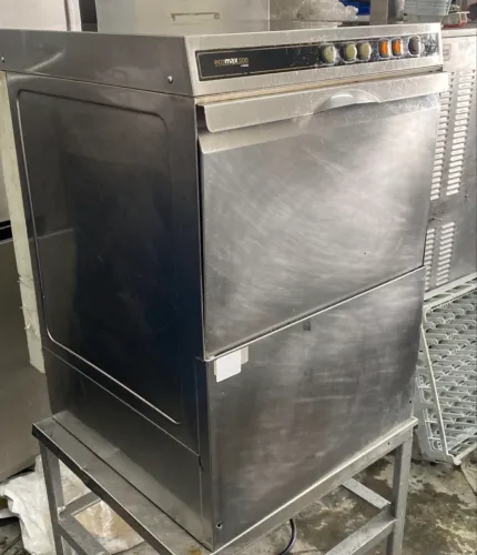 Lavadora industrial de Louças Hobart Ecomax 500