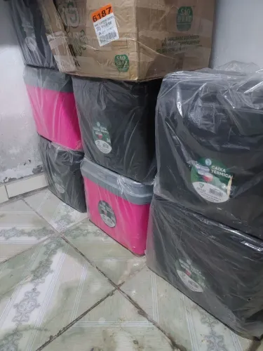 CAIXA TERMICA DE BEBIDAS 34 LITROS