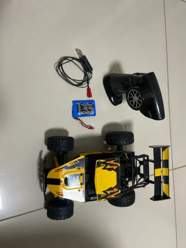 Carrinho de controle remoto