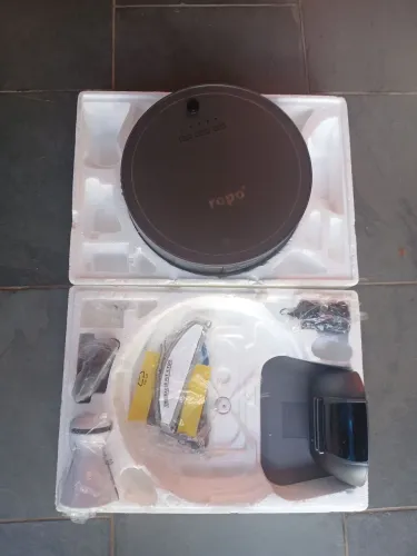 Aspirador Robô com controle remoto