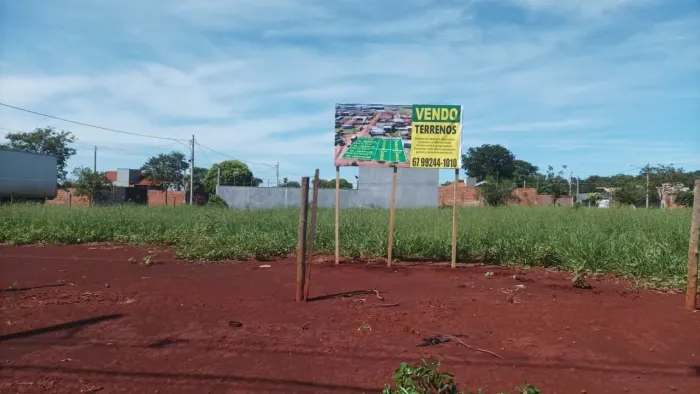 Vendo terrenos 10x20 próximo a JBS Dourados