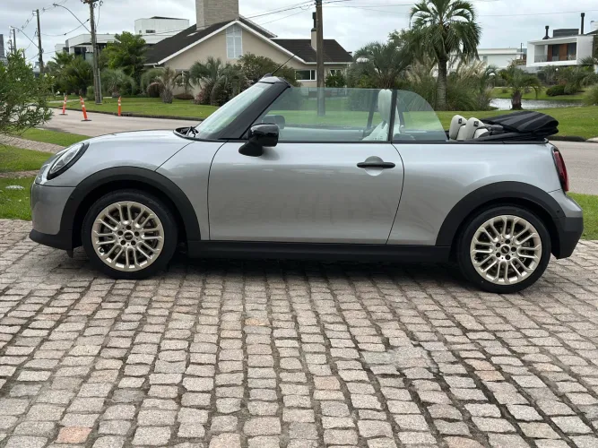 Mini Cooper Cabrio S 2.0 16V Aut. 2025