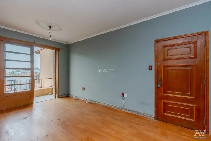 Apartamento Com 2 Quartos, Sacada e Vaga Garagem - Centro/Canoas