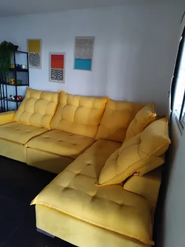 SOFÁ SEMI NOVO 