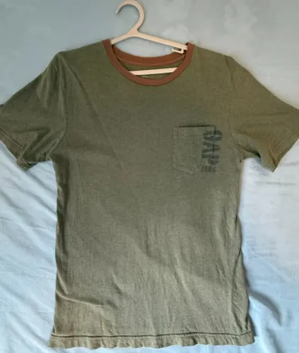 Camisa Gap Kids Verde Militar 10 nova