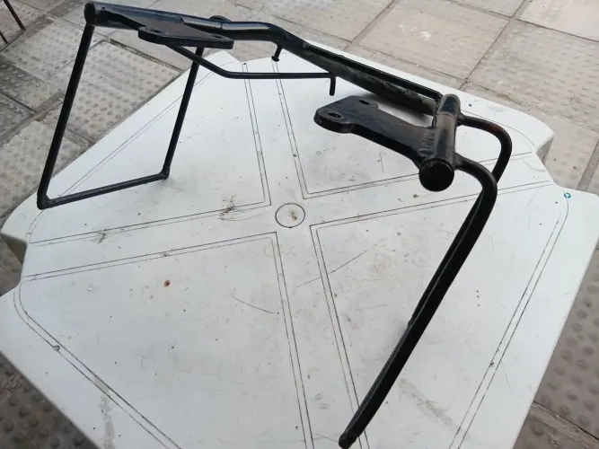 Bagageiro traseiro para moto cb300
