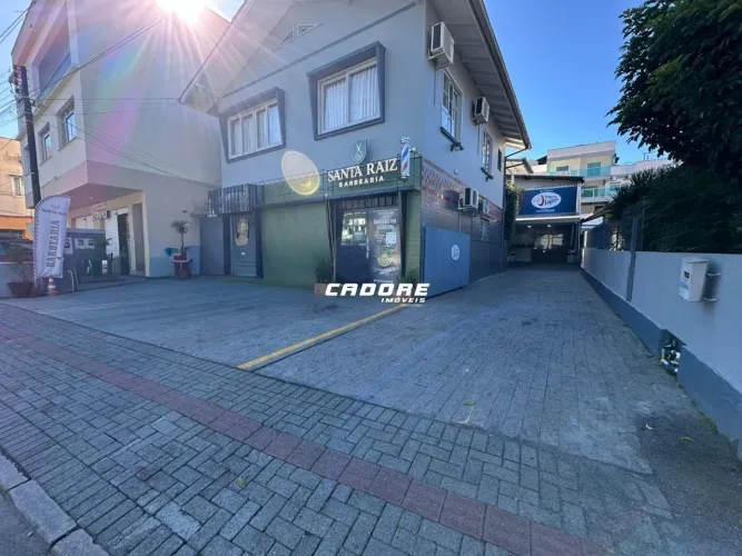 Galpão Comercial para Locação na Rua Amazonas Bairro Garcia