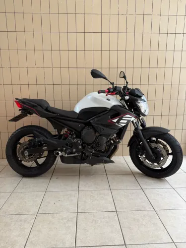 YAMAHA XJ6 2015