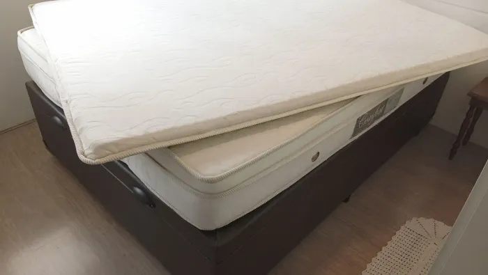 Colchão casal imantado, box e pillow