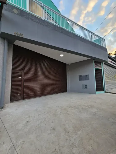 Galpão para aluguel possui 280 metros quadrados em Parque Rizzo II - Cotia - SP