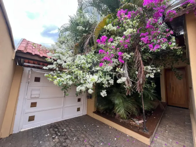 Casa à Venda na Vila Independência