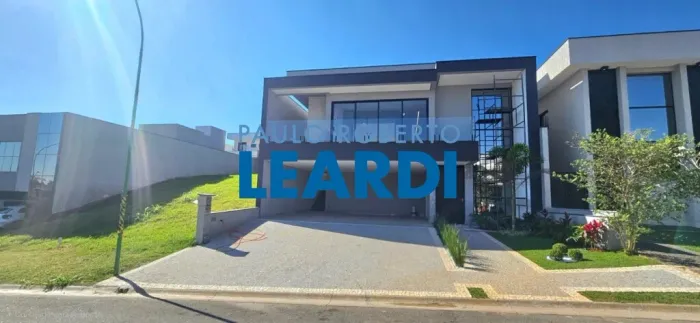CASA EM CONDOMÍNIO - residencial mont' alcino - SP