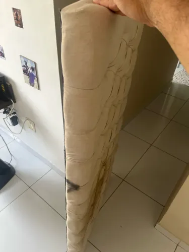 Cabeceira de cama em Madeira