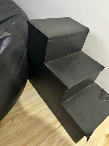 Escada para cachorro com bau