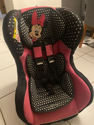 Cadeirinha infantil reclinável para carro