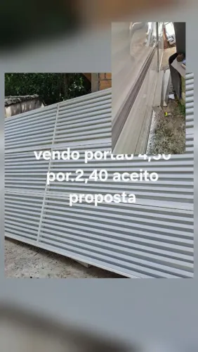 vendo portao grande  aceito proposta  ou portao menor na troca 