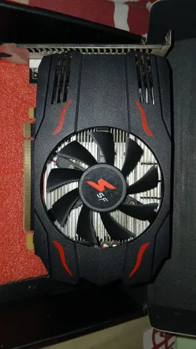 RX 550 4GB ? COM DEFEITO / PARA REPARO