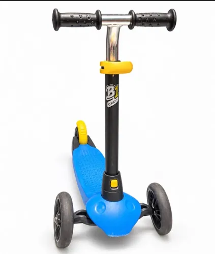 PATINETE Oxelo B1, de 3 rodas, da Decathlon.