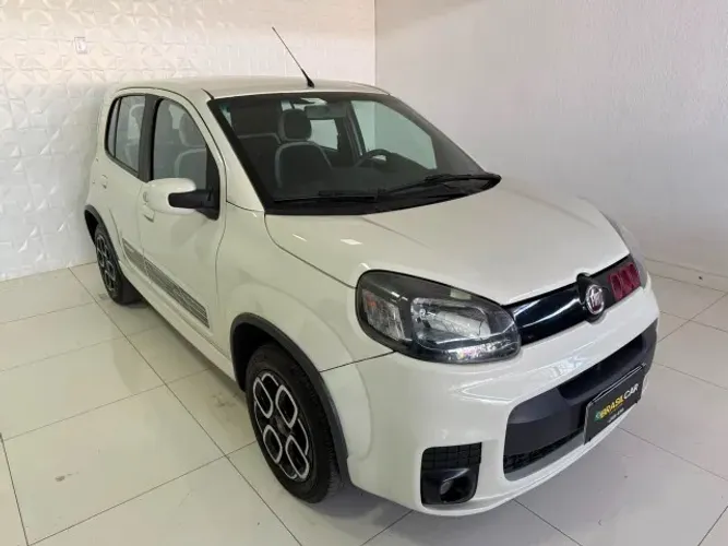 Fiat Uno Sporting Dualogic 1.4 EVO Flex 8V 4P 2016