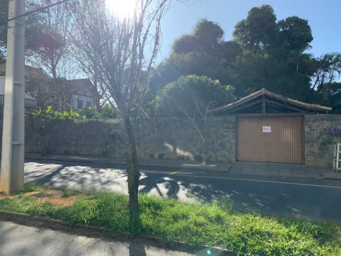 Oportunidade de casa comercial para locação no bairro Vila Julieta!