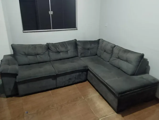 Sofa semi novo pouco tempo de uso