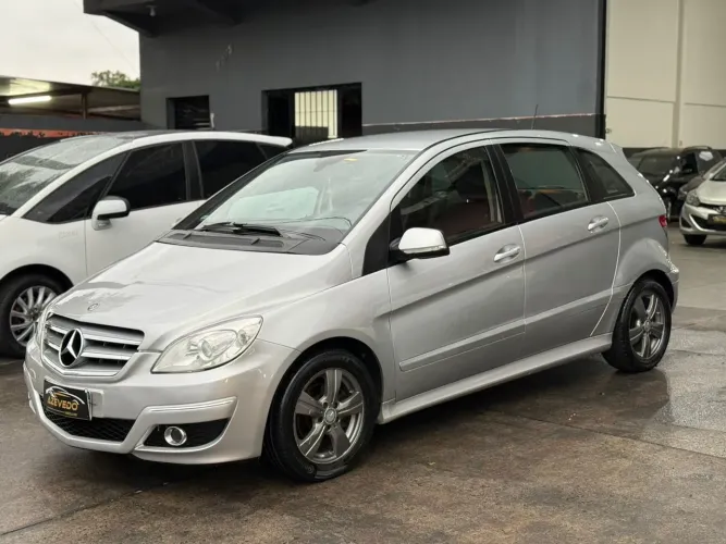 Mercedes-Benz Classe B 180 1.7 116cv Aut. 2010
