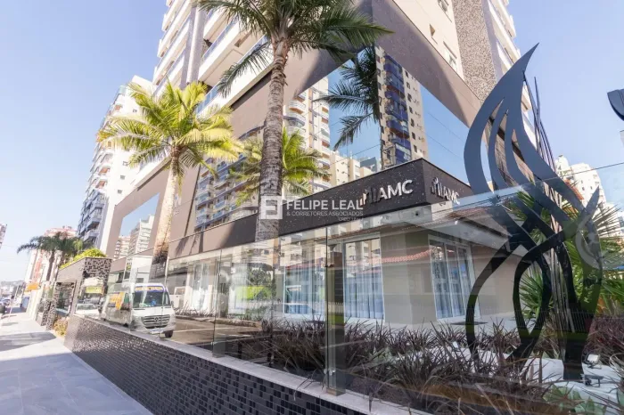 Apartamento em Campinas - São José, SC