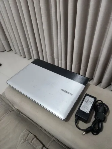 NOTEBOOK SAMSUNG INTEL CORE i5 - 8GB