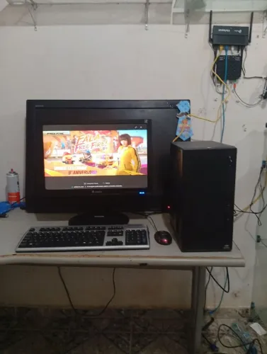 Vende se Pc completo core i5 3 geração 8gb memória HD de 500gb trecado e mause monitor 20