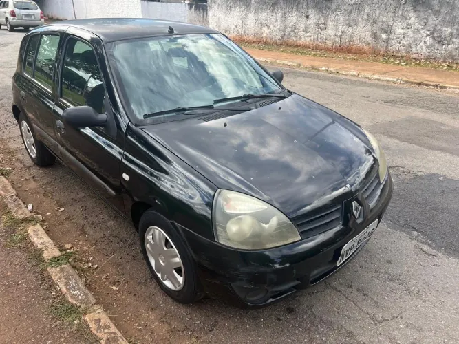 Renault Clio Hi-flex 1.0 16V 5P 2011